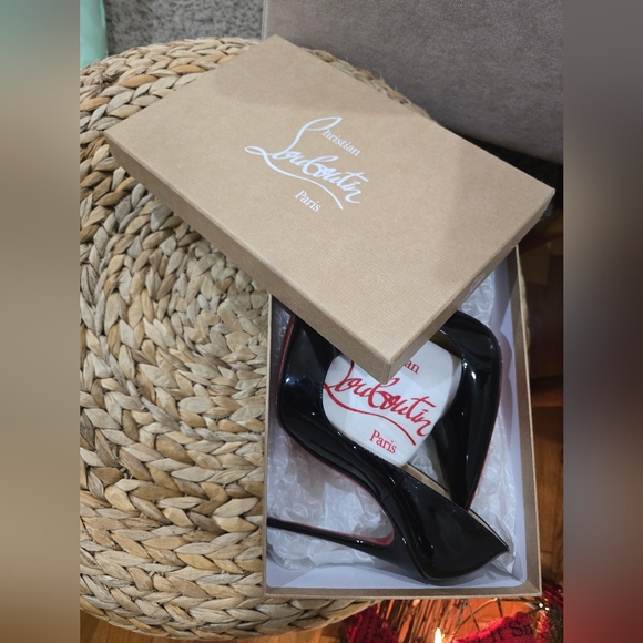 Christian Louboutin So Kate Patent Pointed-Toe Red Sole Pumps - S - Picture 3 of 10